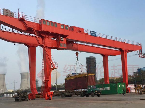 集裝箱起重機在惡劣環(huán)境下能否正常工作