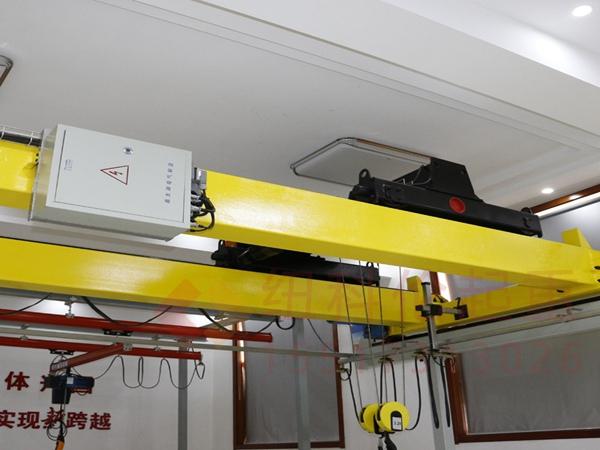 歐式行車輪壓軌道變小能節(jié)約多少成本