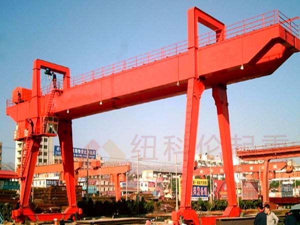 長(zhǎng)時(shí)間不使用的龍門(mén)吊采取哪些防護(hù)措施
