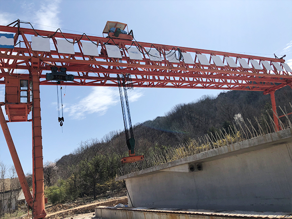 江西新余60噸龍門吊廠家120噸龍門起重機有貨